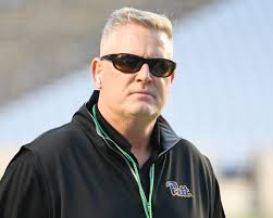 Pitt fires offensive coordinator Frank Cignetti Jr.