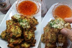 Dah lama nak buat bebola ayam berkeju ni memang tak rugi buat sebab rasa dia sedap sangat resepi pun senang ja nak buat. Resepi Cucur Ayam Bebola Ayam Bersayur Paling Beraroma Iluminasi