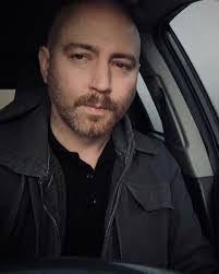 Jeffrey Maher's Instagram, Twitter & Facebook