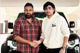 Pawan Kalyan's Expensive Gift for Sujeeth - Telugu360