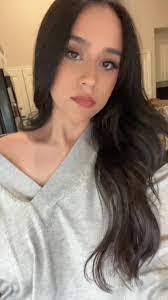 Annika Gomez's Instagram, Twitter & Facebook