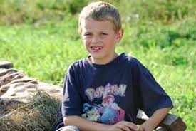 Fester zusammenhalt in der familie ermöglicht die hohe berufstätigkeitsquote bei frauen, während sich ein heer von großmüttern der kindererziehung widmet. Kinder In Weissrussland Humanium