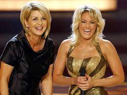 Helene fischer ist die unumstrittene königin der schlagermusik. Carmen Nebel Sie Liebt Helene Fischer Wie Eine Tochter Wunderweib