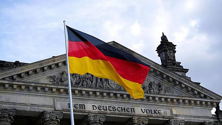 Tag der Deutschen Einheit 2026: Veranstaltungen, Öffnungszeiten & Sprüche  zum Verschicken | nw.de