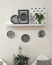 Ide kreatif hemat tempat dan minimalis dengan smart furniture bisa dijadikan inspirasi membangun / renovasi rumah yang unik. Hiasan Dinding Islami Dari Kertas Cek Bahan Bangunan