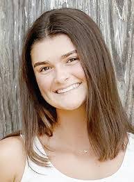 Allison Crowson's Instagram, Twitter & Facebook