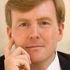 Born 27 april 1967) is the king of the netherlands, having acceded to the throne following his mother's abdication in 2013. O Xrhsths Willem Alexander Sto Twitter Mijn Bier Is Op Hey Majesteit Ga Eens Bier Halen