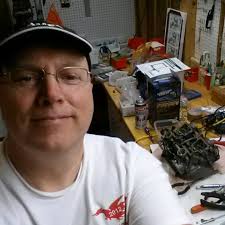 What causes an inaccurate thermometer in a 2022 Goldwing motorcycle?