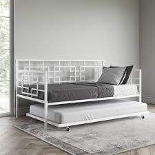 Better Homes Gardens Twin Daybed With Twin Trundle White Metal Walmart Com Walmart Com This daybed can be paired with the optional trundle for enclosed storage space or an extra bed.