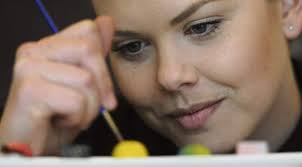 Chocolatier colors her world at Millvale shop that specializes in  handpainted candies