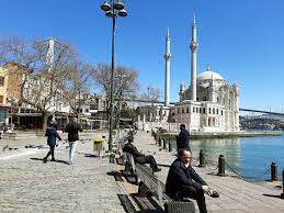 İstanbul, türkiye'de yer alan şehir ve ülkenin 81 ilinden biri. Covid 19 Spring Beckons But Experts Warn That Danger Lingers In Turkey Daily Sabah