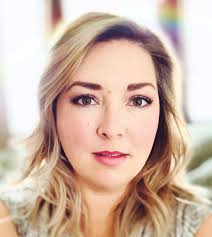 Hello, gorgeous. The dark side is back....