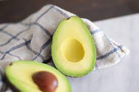 How To Stop An Avocado From Going Brown