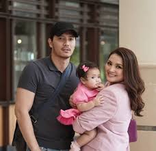 Solekan fazura disempurnakan oleh shiela mohamad. Fatima Je Boleh Tarik Rambut Saya Fazura Kosmo Digital
