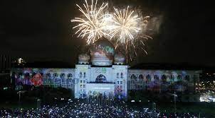 31 disember 2017 i 1 myc foodtruck hotspot upsi. 500 000 Sambut 2018 Di Putrajaya