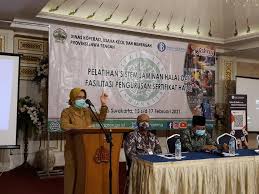 Surat undangan adalah surat yang dibuat untuk mengumpulkan (mengundang) seseorang agar dapat mengikuti sebuah acara/kegiatan. Diskop Ukm Jateng Posts Facebook