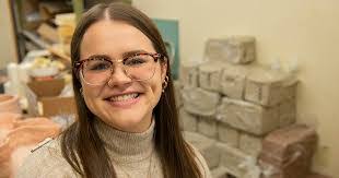 Natalie Lange's Instagram, Twitter & Facebook