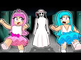 As the name suggests, the map takes place inside of a facility. Sister Squad Litetube