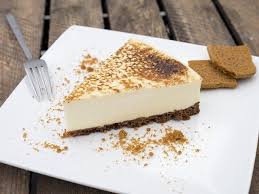 fur die keksboden torte ohne backen die kekse in einen frischhaltebeutel geben und mit dem fleischklo torte ohne backen desserts ohne backen kuchen ohne backen