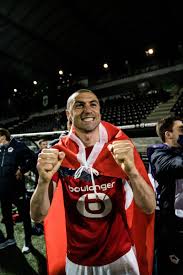 Futbola 13 yaşında antalyaspor altyapısında başladı. Burak Yilmaz Yilmazburak17 Twitter