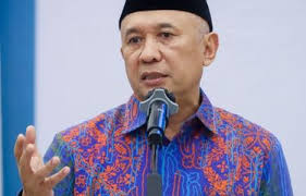 Teten Heran Pengusaha Logistik Gugat Aturan Larangan Impor di "E-commerce"  Halaman all