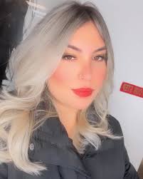 Eve Silva (@evellyn_o_eve) · Instagram photos and Reels