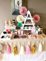 Las candy bar no sólo son con productos dulces. Candy Bar Eventos Fiestas Fiesta De Chucherias Mesa De Dulces Boda Ideas De Mesa De Dulces