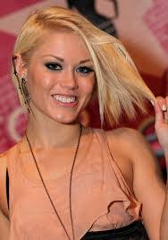 Angel Ash's Instagram, Twitter & Facebook