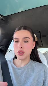 En Que Trabaja El Esposo De Kenia Santos