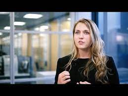 The average employee at deutsche bank earns a yearly salary of $107,568 per year, but different jobs can earn drastically different salaries. Deutsche Bank Employer Hub Targetjobs