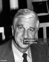 937 Leslie Robin Photos & High Res Pictures