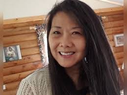 Julie Herold's Instagram, Twitter & Facebook