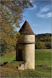 Photos By Michel Chanaud Panoramio Pigeonniers De Dordogne French Architecture Old Mansions Dordogne
