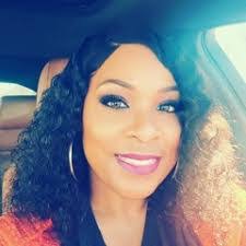 Veronica Evans's Instagram, Twitter & Facebook