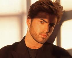 Los influyentes looks de George Michael: La evolución de un ícono de la  moda masculina