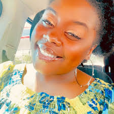 Elecia Morgan's Instagram, Twitter & Facebook