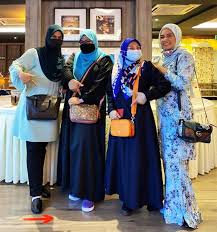 Barang yang dijual, memang asli. Shopping Branded Handbag Sellection Bayar Ansuran