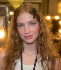 louisvuitton 2025 LV Beverly Hills Trunk Show Key Makeup @itsnicklennon  Inspo: Dewey & Fresh Makeup by #makeupbykandirose Skin Prep: @ernolaszlonyc  Essence