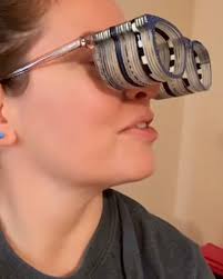 Woman has unusual versatile glasses
