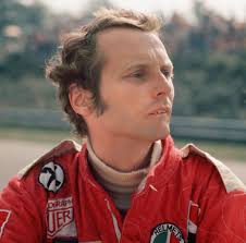 Aufgrund seiner großen dominanz vor dem unfall, ging niki lauda als führender in der weltmeisterschaft mit drei punkten vorsprung auf james hunt in das saisonfinale in japan. Daniel Bruhl Furchtet Die Autozundler 4 B Z Berlin