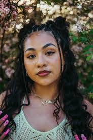 Andrea Kissel's Instagram, Twitter & Facebook