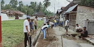 Gambar kartun gotong royong di rumah garumah via garumah.blogspot.com. Semangat Gotong Royong Masyarakat Kelurahan Ix Korong Info Publik Solok Info Kota Solok Kota Solok