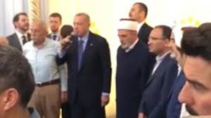 Hem hayranları hem sevmeyenleri eski bakan'ın akıbetini merak ediyor. Berat Albayrak Nerede Diye Merak Edenler Icin Goruntu Sonhaberler