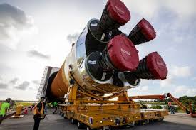 We spend between four and six weeks with each pair in the real world. Artemis I Mission Orion Auf Sls