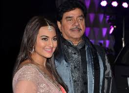 Despite being in a happy relationship with poonam, shatrughan sinha could not help but fell for the mesmerizing reena roy. Shatrughan Sinha Not Answering A Question On Ramayan Doesn T Disqualify Sonakshi Sinha From Being A Good Hindu Bollywood News Bollywood Hungama
