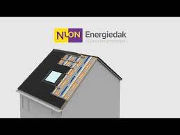 Het Duurzame Nuon Energiedak Isolatie En Zonnepanelen In Een Youtube Zonnepanelen Zonne Energie Youtube