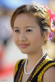 听涛楼筆影.: 沙巴原住民少女.1