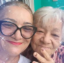 CANTORES DE BARCARENA JHÁCY FARIAS E NAZARENO MUNIZ SE APRESENTAM NA COP 30  Durante a programação do Pavilhão-Pará-Municípios na COP 30, em Belém, o  município de Barcarena se destacou com uma apresentação