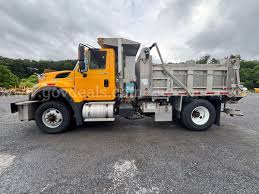 International 7400-SFA-4X2-2004 Cab & Chassis Truck
