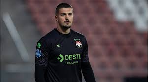 This statistic shows which shirt numbers the palyer has already worn in his career. Vik5k6jk4ueskm